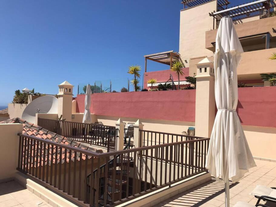 33 Pleasures Del Duque Apartment Costa Adeje  Kültér fotó