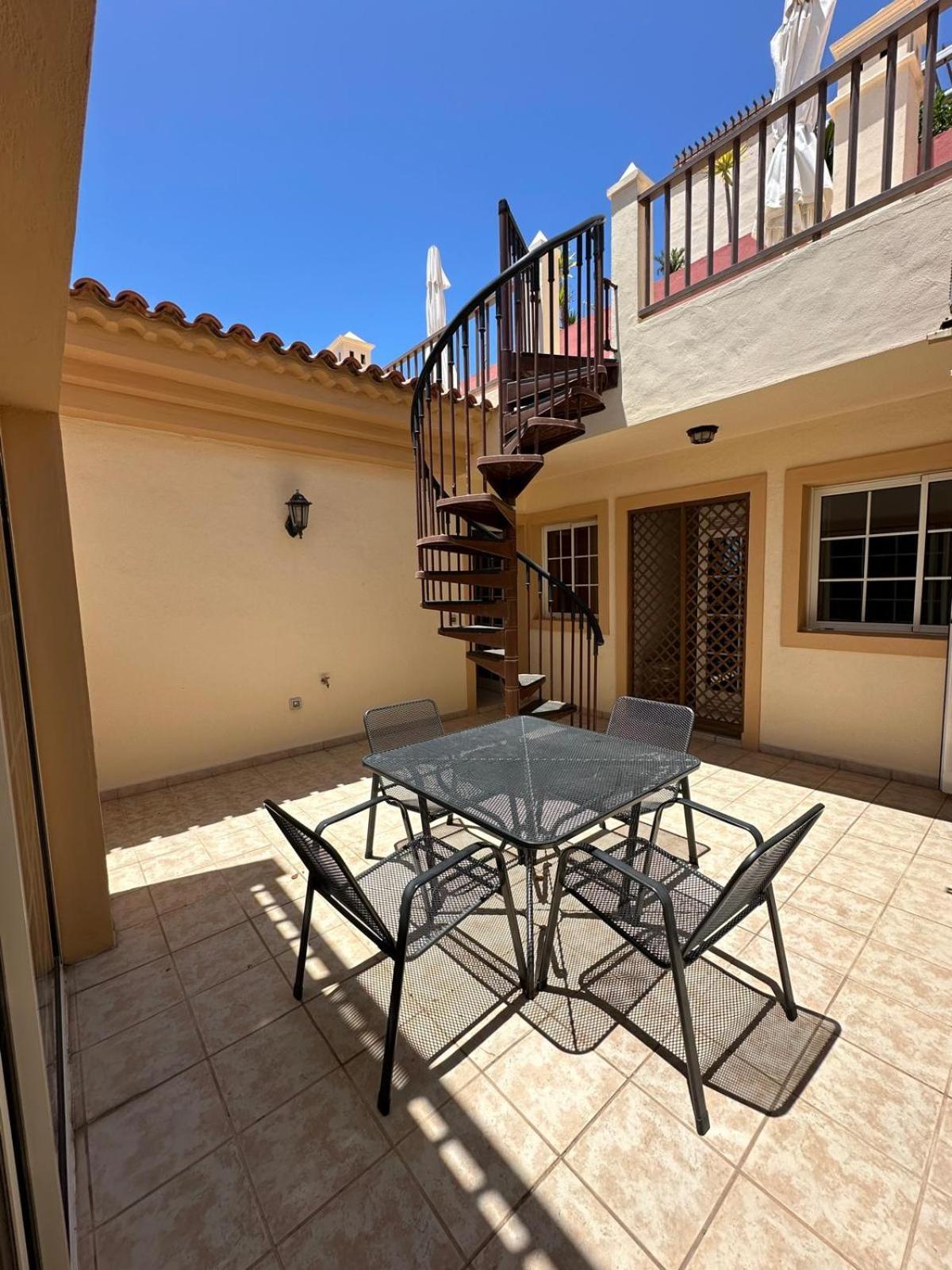 33 Pleasures Del Duque Apartment Costa Adeje  Kültér fotó