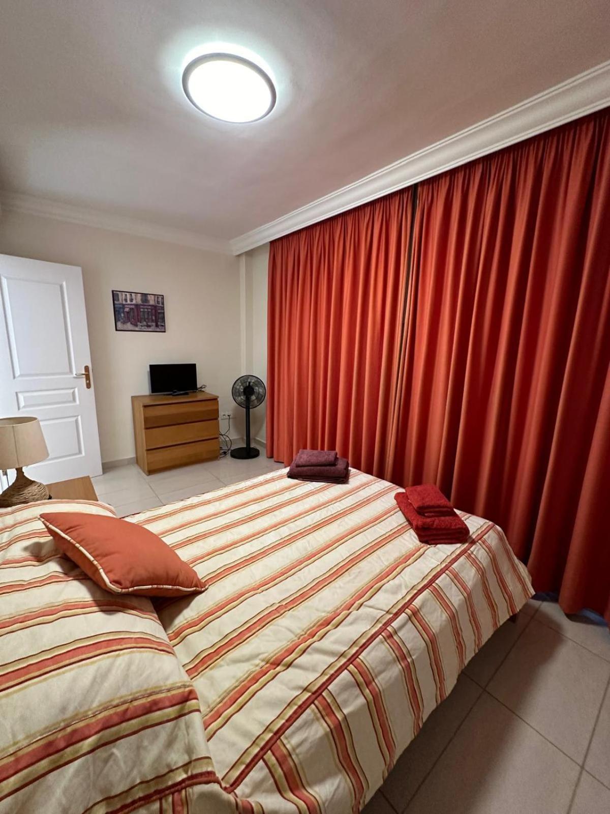 33 Pleasures Del Duque Apartment Costa Adeje  Kültér fotó